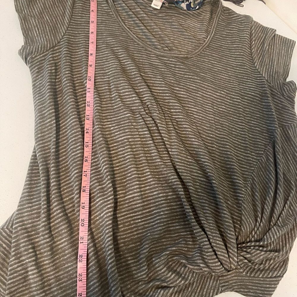 World Unity dress top, size XXL with scarf - Picture 7 of 7